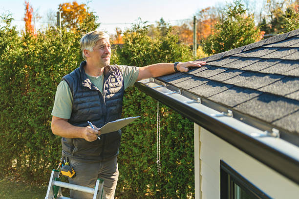 Professional Roof Replacement technician working in Mapleton, UT